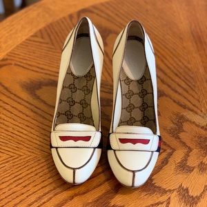 Gucci pumps